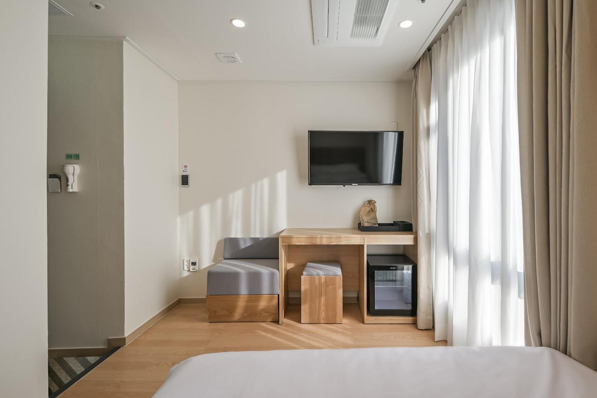 Asrama N 동대문東大門 Seoul